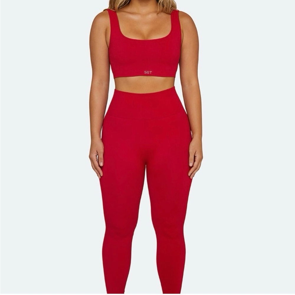 SOLD! SET Active SCULPTFLEX Leggings
